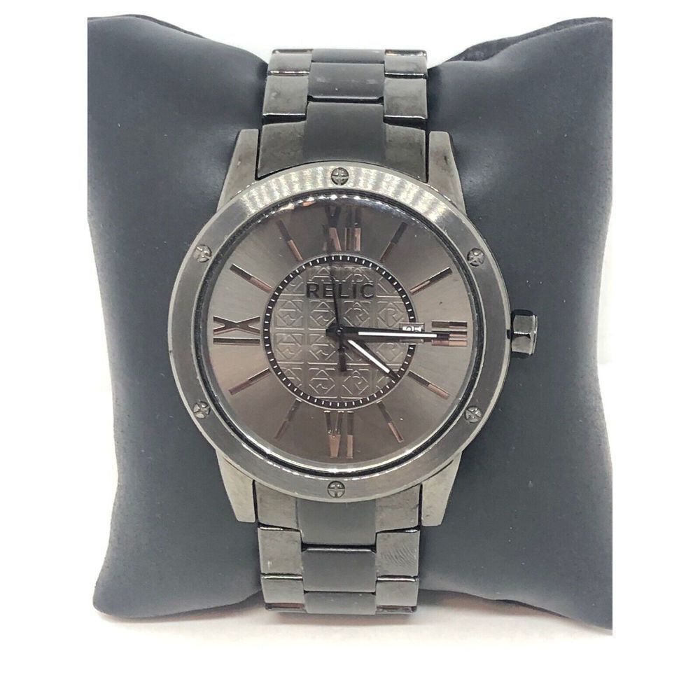 Relic ZR11998 Men Grey Stainless Steel Analog Grey Dial Quartz Wrist Watch HO163